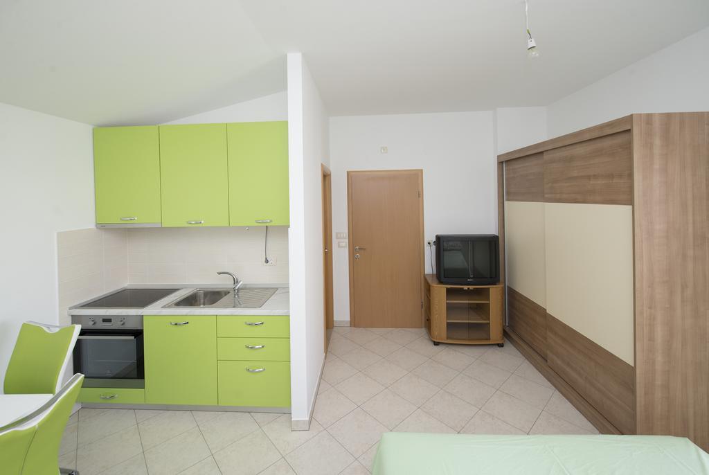 Studio Apartment Tesija Split Zewnętrze zdjęcie